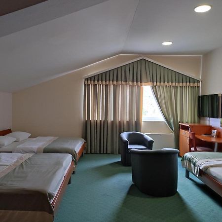 Hotel Bacchus Livno Exteriör bild