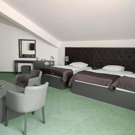Hotel Bacchus Livno Exteriör bild